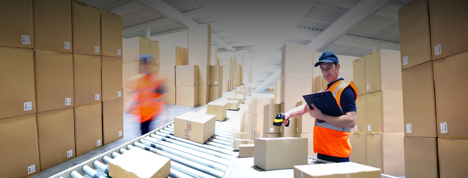 2880x1100 of workers in a goods warehouse - storage and transport of goods by mail order