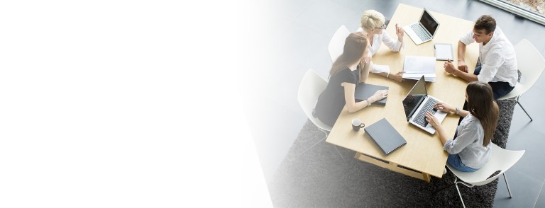 2880x1100 flipped horizontal left white gradient of aerial shot of a team working in the office