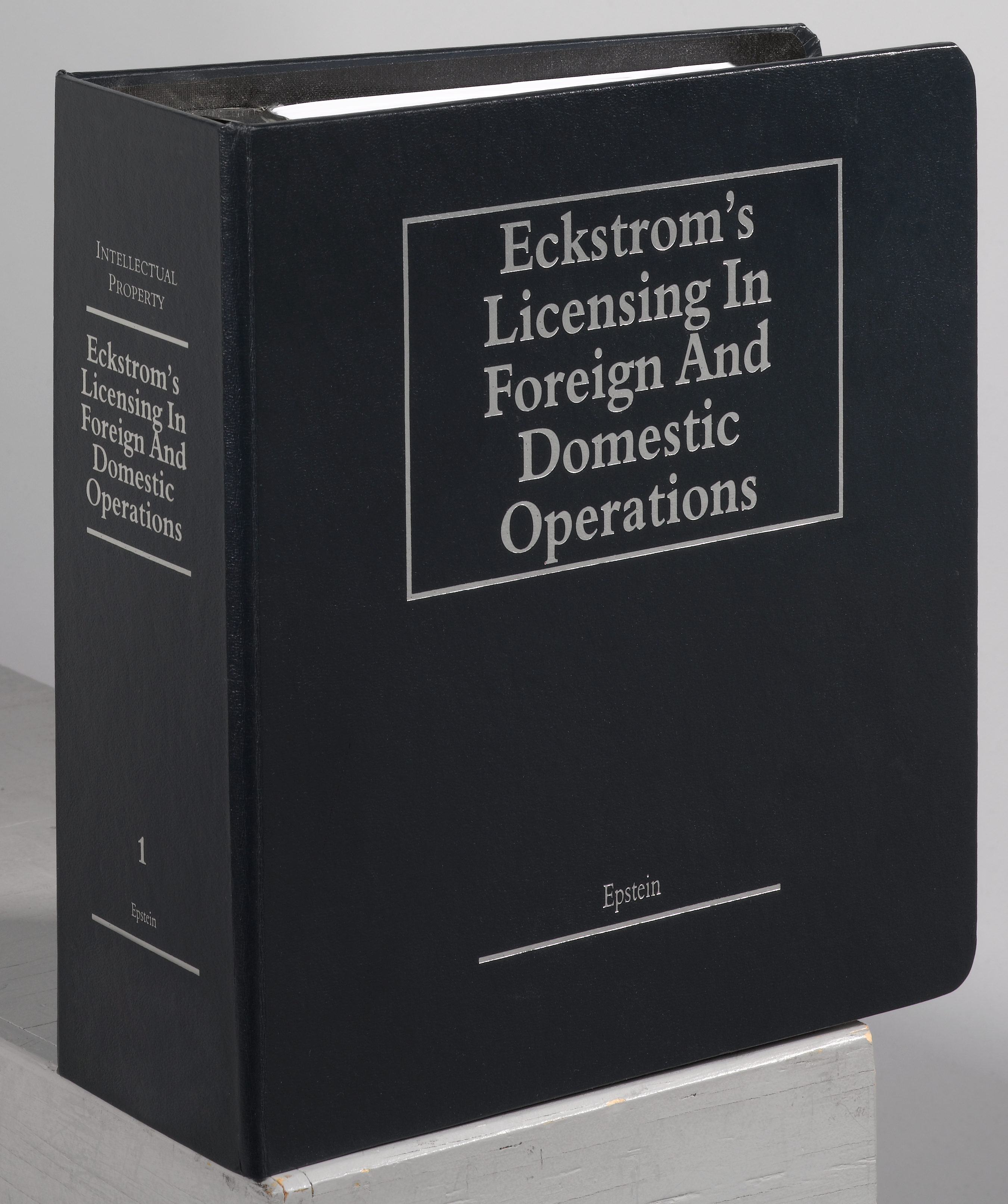 Cover of TRADEMARK PROTECTION AND ENFORCEMENT: LEADING LAWYERS ON EVALUATING OPTIONS FOR THE CLIENT, STRATEGICALLY REGISTERING A MARK, AND RE